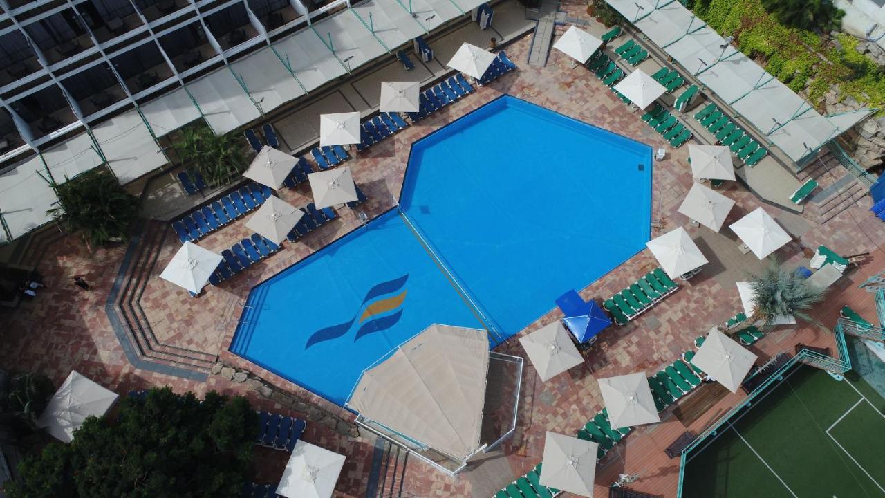 Club - 4*
